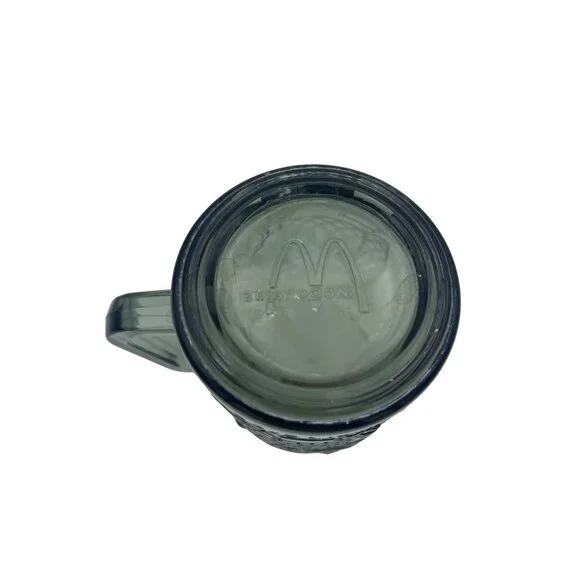 Vintage 1970's McDonalds Gray Smoke Glass Mug Captain Crook Playing Baseball - Picture 5 of 5